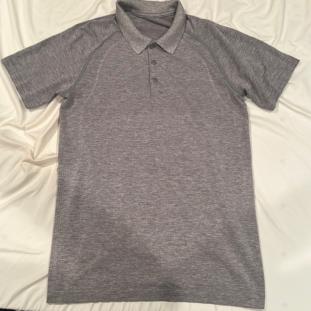 Mens lululemon polo (golf shirt). Mens small